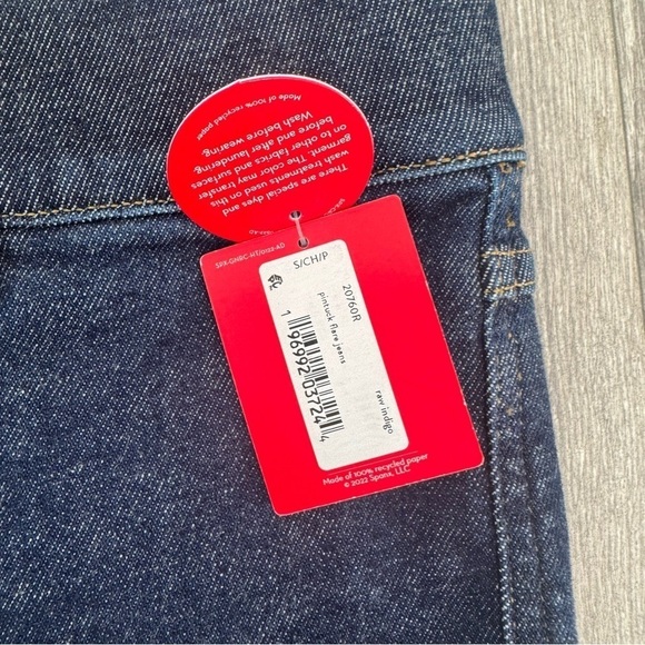 SPANX Pintuck Flare Jeans Raw Indigo High Rise Women’s Size Small $158 MSRP NWT - Picture 5 of 15